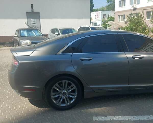 Серый Линкольн МКЗ, объемом двигателя 2 л и пробегом 180 тыс. км за 13000 $, фото 13 на Automoto.ua