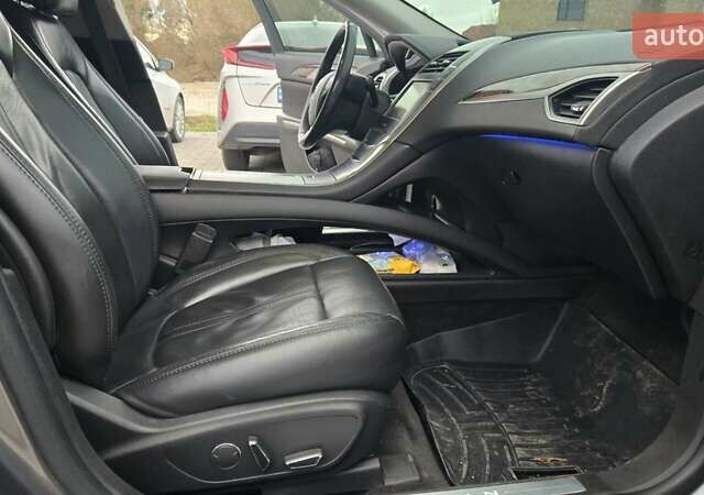 Лінкольн MKZ 2013 у Бродах на Automoto.ua Сірий Лінкольн MKZ, об'ємом двигуна 2 л та пробігом 244 тис. км за 13800 $, фото 20 на Automoto.ua