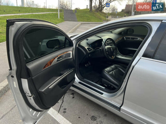 Серый Линкольн МКЗ, объемом двигателя 2 л и пробегом 238 тыс. км за 11800 $, фото 17 на Automoto.ua