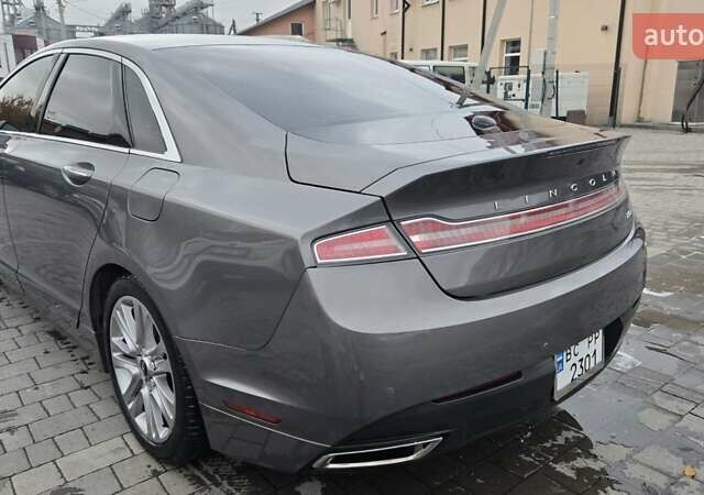 Лінкольн MKZ 2013 у Бродах на Automoto.ua Сірий Лінкольн MKZ, об'ємом двигуна 2 л та пробігом 244 тис. км за 13800 $, фото 3 на Automoto.ua