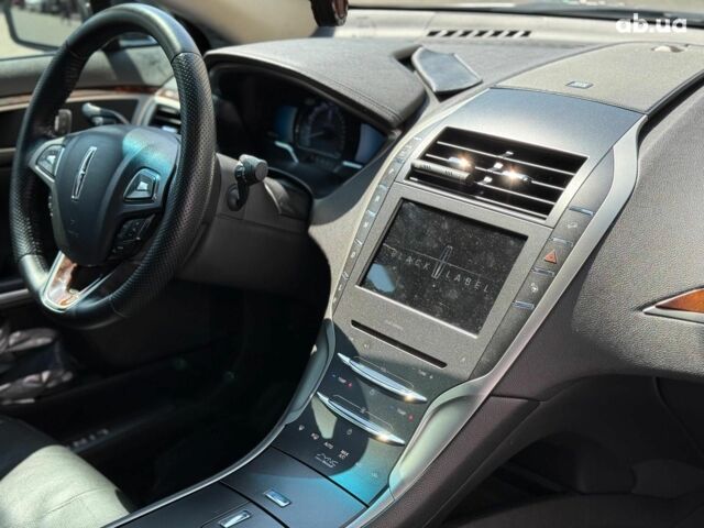 Серый Линкольн МКЗ, объемом двигателя 2 л и пробегом 162 тыс. км за 13990 $, фото 18 на Automoto.ua