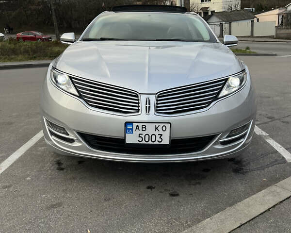 Серый Линкольн МКЗ, объемом двигателя 2 л и пробегом 238 тыс. км за 11800 $, фото 8 на Automoto.ua