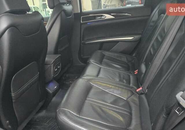 Лінкольн MKZ 2013 у Бродах на Automoto.ua Сірий Лінкольн MKZ, об'ємом двигуна 2 л та пробігом 244 тис. км за 13800 $, фото 13 на Automoto.ua