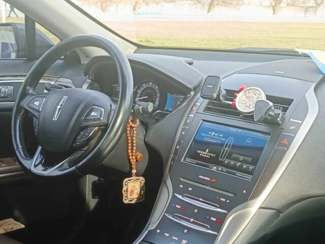 Сірий Лінкольн MKZ, об'ємом двигуна 2 л та пробігом 323 тис. км за 12900 $, фото 9 на Automoto.ua