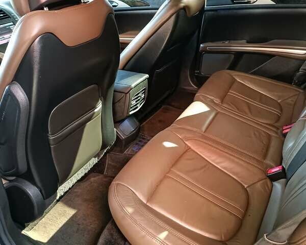 Серый Линкольн МКЗ, объемом двигателя 2 л и пробегом 236 тыс. км за 11200 $, фото 17 на Automoto.ua