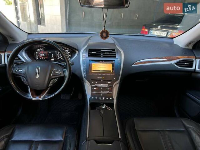 Сірий Лінкольн MKZ, об'ємом двигуна 2 л та пробігом 150 тис. км за 9900 $, фото 12 на Automoto.ua