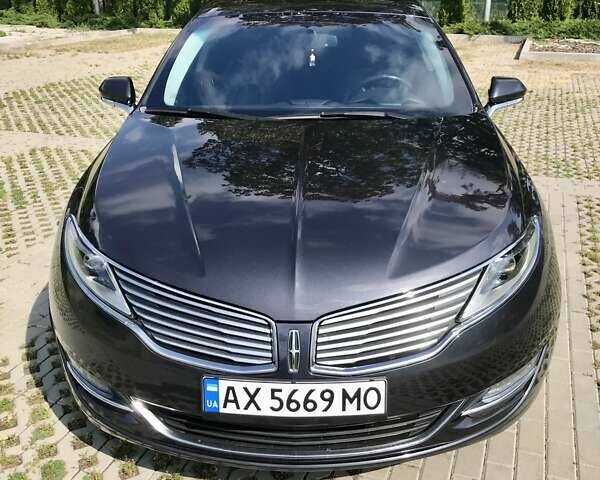 Серый Линкольн МКЗ, объемом двигателя 2 л и пробегом 243 тыс. км за 10400 $, фото 6 на Automoto.ua