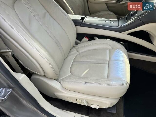 Серый Линкольн МКЗ, объемом двигателя 2 л и пробегом 182 тыс. км за 11900 $, фото 23 на Automoto.ua