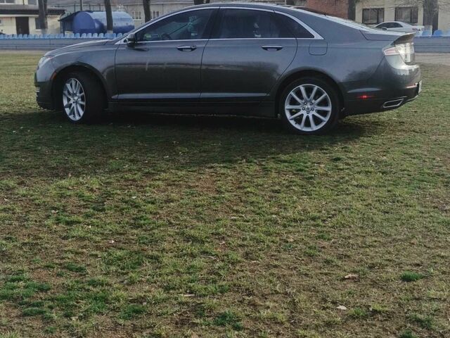 Сірий Лінкольн MKZ, об'ємом двигуна 2 л та пробігом 323 тис. км за 12900 $, фото 2 на Automoto.ua