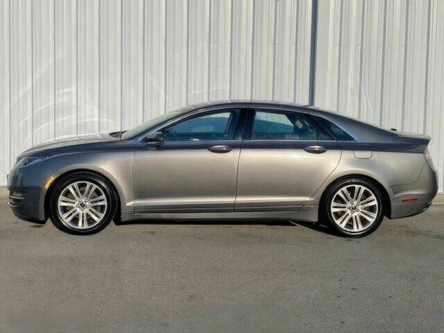 Сірий Лінкольн MKZ, об'ємом двигуна 2 л та пробігом 86 тис. км за 6000 $, фото 4 на Automoto.ua