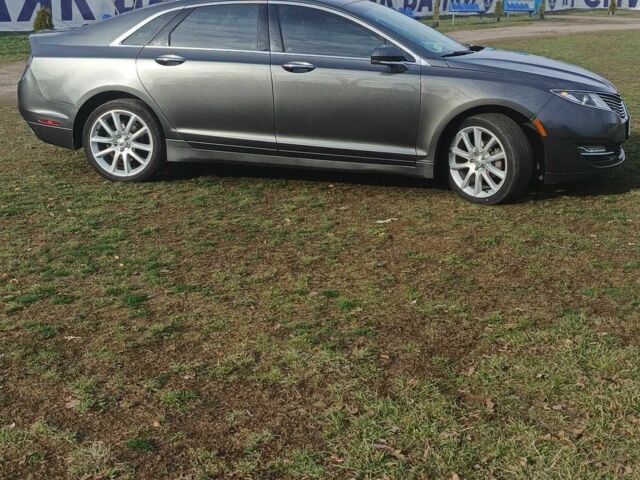 Сірий Лінкольн MKZ, об'ємом двигуна 2 л та пробігом 323 тис. км за 12900 $, фото 1 на Automoto.ua