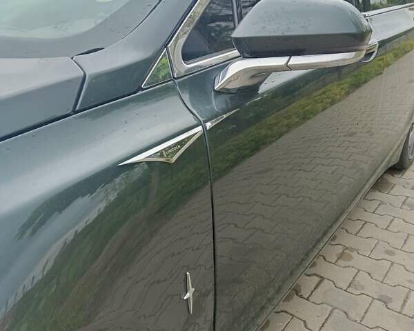 Серый Линкольн МКЗ, объемом двигателя 2 л и пробегом 130 тыс. км за 13800 $, фото 2 на Automoto.ua