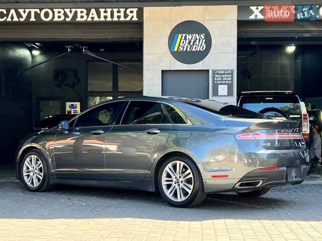 Сірий Лінкольн MKZ, об'ємом двигуна 2 л та пробігом 150 тис. км за 9900 $, фото 9 на Automoto.ua