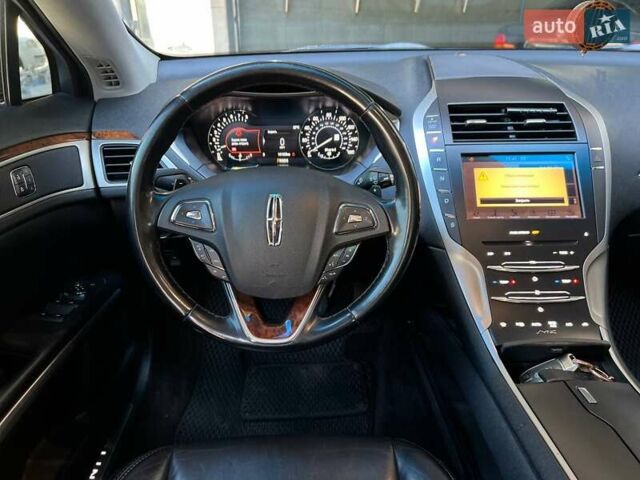 Сірий Лінкольн MKZ, об'ємом двигуна 2 л та пробігом 150 тис. км за 9900 $, фото 13 на Automoto.ua
