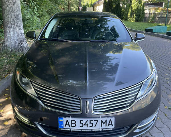 Сірий Лінкольн MKZ, об'ємом двигуна 2 л та пробігом 190 тис. км за 12000 $, фото 1 на Automoto.ua