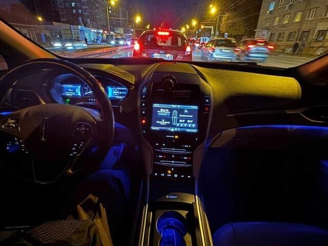 Серый Линкольн МКЗ, объемом двигателя 2 л и пробегом 82 тыс. км за 14500 $, фото 11 на Automoto.ua