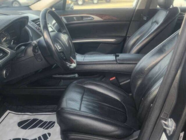 Сірий Лінкольн MKZ, об'ємом двигуна 2 л та пробігом 77 тис. км за 10800 $, фото 8 на Automoto.ua