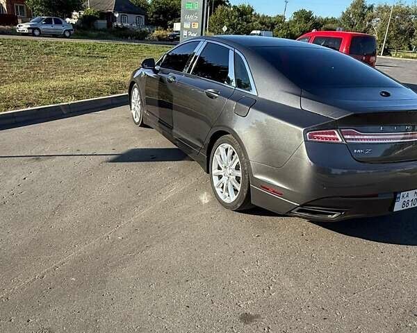 Сірий Лінкольн MKZ, об'ємом двигуна 2 л та пробігом 154 тис. км за 14900 $, фото 2 на Automoto.ua