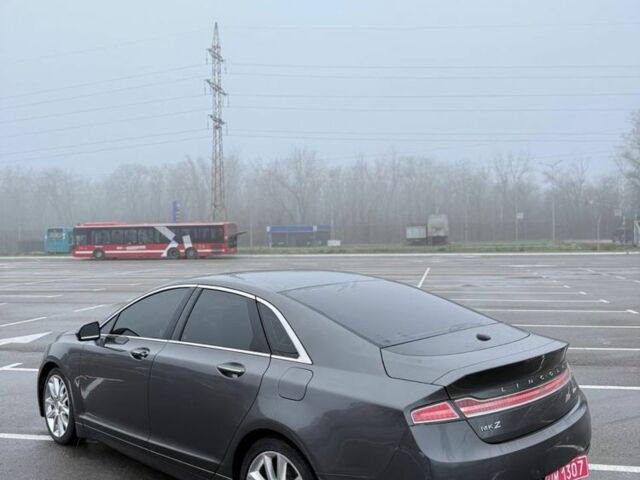 Серый Линкольн МКЗ, объемом двигателя 2 л и пробегом 212 тыс. км за 8800 $, фото 4 на Automoto.ua