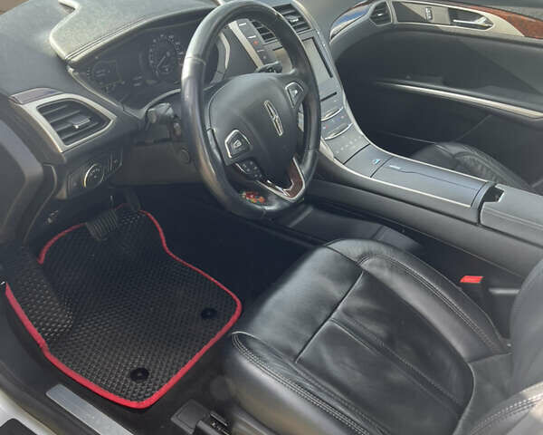 Серый Линкольн МКЗ, объемом двигателя 2 л и пробегом 113 тыс. км за 12300 $, фото 3 на Automoto.ua