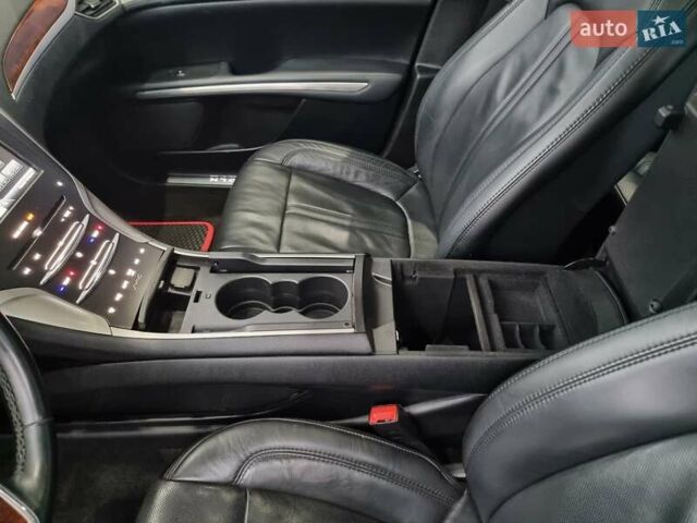 Серый Линкольн МКЗ, объемом двигателя 2 л и пробегом 117 тыс. км за 12800 $, фото 26 на Automoto.ua