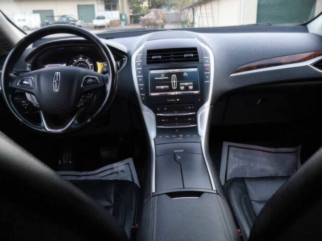 Сірий Лінкольн MKZ, об'ємом двигуна 2 л та пробігом 80 тис. км за 10500 $, фото 7 на Automoto.ua