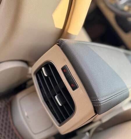 Серый Линкольн МКЗ, объемом двигателя 2 л и пробегом 82 тыс. км за 14500 $, фото 8 на Automoto.ua