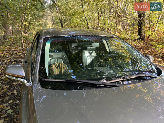 Серый Линкольн МКЗ, объемом двигателя 2 л и пробегом 131 тыс. км за 14200 $, фото 7 на Automoto.ua