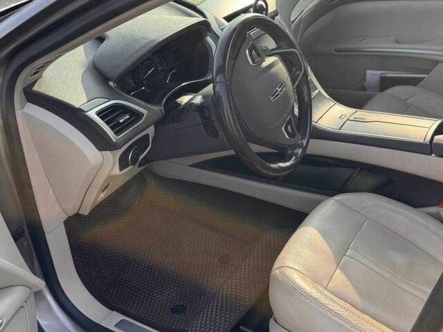 Серый Линкольн МКЗ, объемом двигателя 2 л и пробегом 82 тыс. км за 14500 $, фото 5 на Automoto.ua