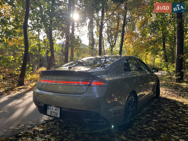 Серый Линкольн МКЗ, объемом двигателя 2 л и пробегом 131 тыс. км за 14200 $, фото 1 на Automoto.ua