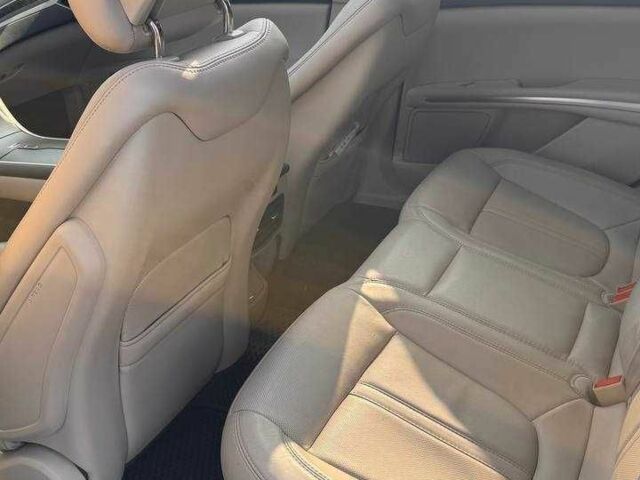 Серый Линкольн МКЗ, объемом двигателя 2 л и пробегом 82 тыс. км за 14500 $, фото 15 на Automoto.ua