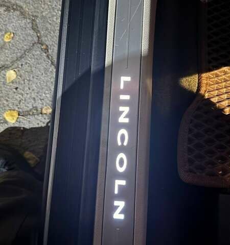 Серый Линкольн МКЗ, объемом двигателя 2 л и пробегом 82 тыс. км за 14500 $, фото 17 на Automoto.ua