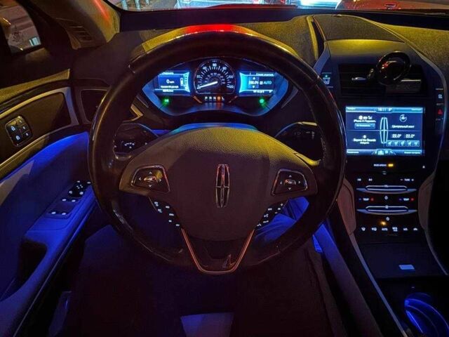 Серый Линкольн МКЗ, объемом двигателя 2 л и пробегом 82 тыс. км за 14500 $, фото 9 на Automoto.ua