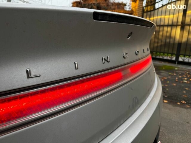 Серый Линкольн МКЗ, объемом двигателя 2 л и пробегом 114 тыс. км за 13890 $, фото 9 на Automoto.ua