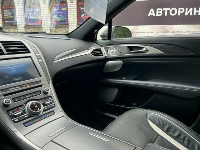 Сірий Лінкольн MKZ, об'ємом двигуна 3 л та пробігом 112 тис. км за 21500 $, фото 17 на Automoto.ua