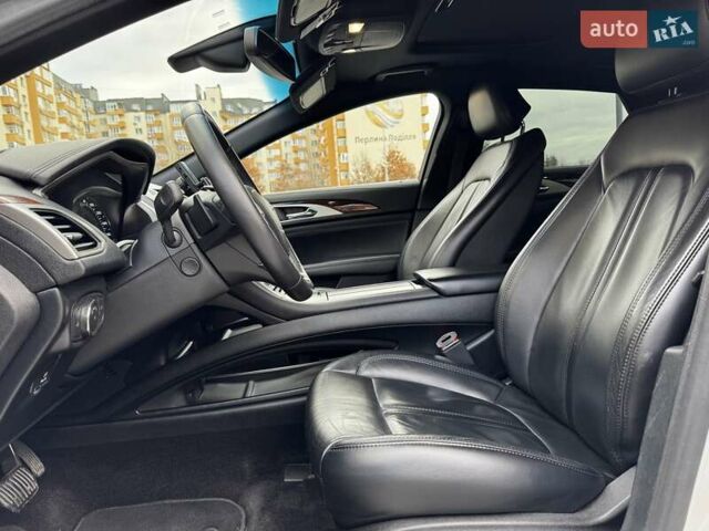 Сірий Лінкольн MKZ, об'ємом двигуна 2 л та пробігом 74 тис. км за 15900 $, фото 9 на Automoto.ua