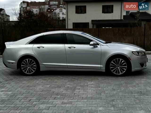 Сірий Лінкольн MKZ, об'ємом двигуна 2 л та пробігом 74 тис. км за 15900 $, фото 4 на Automoto.ua