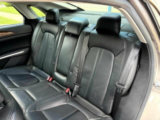 Лінкольн MKZ 2016 у Чернівцях на Automoto.ua Сірий Лінкольн MKZ, об'ємом двигуна 2 л та пробігом 77 тис. км за 15600 $, фото 12 на Automoto.ua