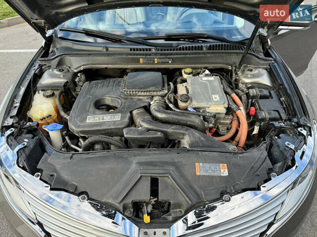 Серый Линкольн МКЗ, объемом двигателя 2 л и пробегом 180 тыс. км за 12000 $, фото 12 на Automoto.ua