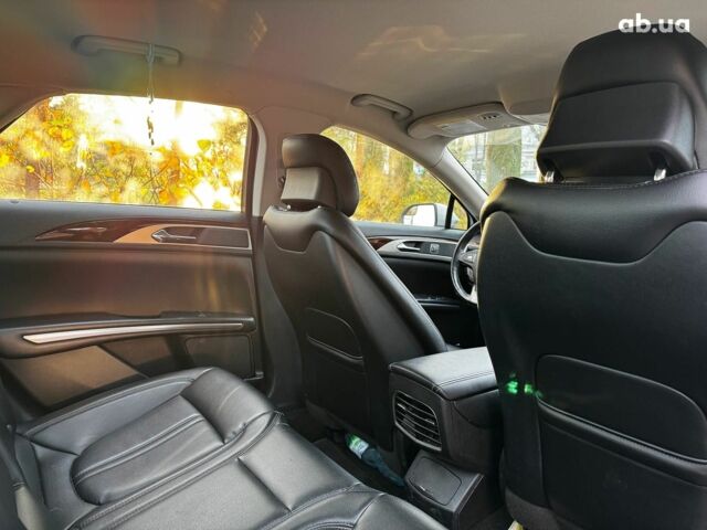 Серый Линкольн МКЗ, объемом двигателя 2 л и пробегом 114 тыс. км за 13890 $, фото 29 на Automoto.ua
