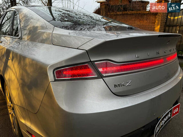 Серый Линкольн МКЗ, объемом двигателя 2 л и пробегом 114 тыс. км за 13890 $, фото 8 на Automoto.ua