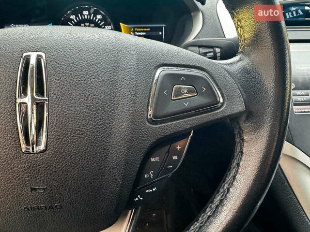 Серый Линкольн МКЗ, объемом двигателя 2 л и пробегом 114 тыс. км за 13890 $, фото 18 на Automoto.ua