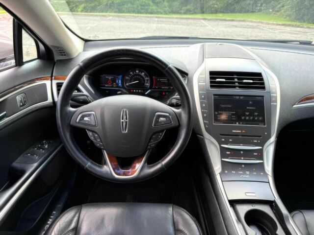 Лінкольн MKZ 2016 у Чернівцях на Automoto.ua Сірий Лінкольн MKZ, об'ємом двигуна 2 л та пробігом 77 тис. км за 15600 $, фото 10 на Automoto.ua