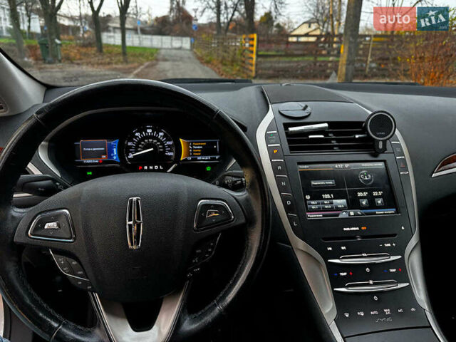 Серый Линкольн МКЗ, объемом двигателя 2 л и пробегом 114 тыс. км за 13890 $, фото 22 на Automoto.ua
