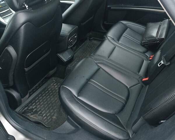 Сірий Лінкольн MKZ, об'ємом двигуна 2 л та пробігом 119 тис. км за 14000 $, фото 12 на Automoto.ua