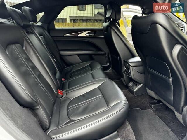 Сірий Лінкольн MKZ, об'ємом двигуна 2 л та пробігом 74 тис. км за 15900 $, фото 17 на Automoto.ua