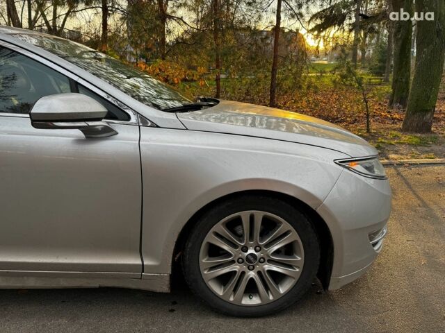 Серый Линкольн МКЗ, объемом двигателя 2 л и пробегом 114 тыс. км за 13890 $, фото 4 на Automoto.ua