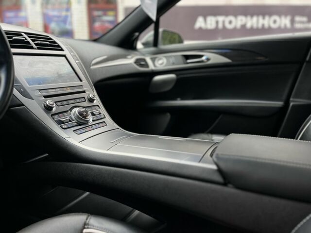 Сірий Лінкольн MKZ, об'ємом двигуна 3 л та пробігом 112 тис. км за 21500 $, фото 13 на Automoto.ua