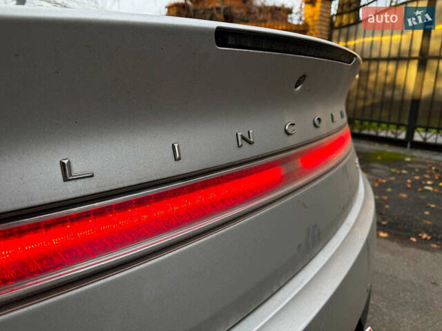 Серый Линкольн МКЗ, объемом двигателя 2 л и пробегом 114 тыс. км за 13890 $, фото 9 на Automoto.ua