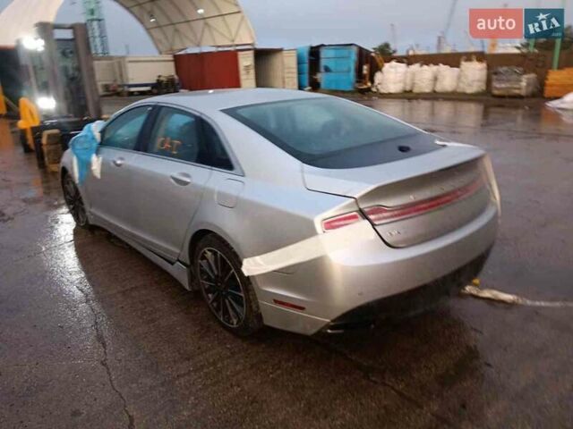 Серый Линкольн МКЗ, объемом двигателя 2 л и пробегом 200 тыс. км за 7650 $, фото 4 на Automoto.ua